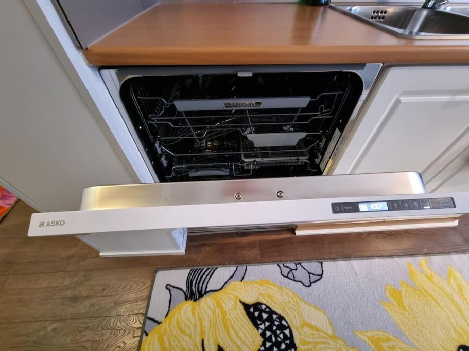 Valoisa Huoneisto Jossa Erinomaiset Vuoteet. Mikkeli Esterno foto