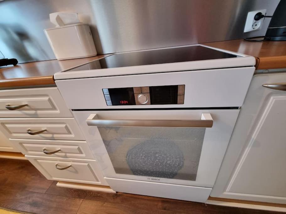 Valoisa Huoneisto Jossa Erinomaiset Vuoteet. Mikkeli Esterno foto