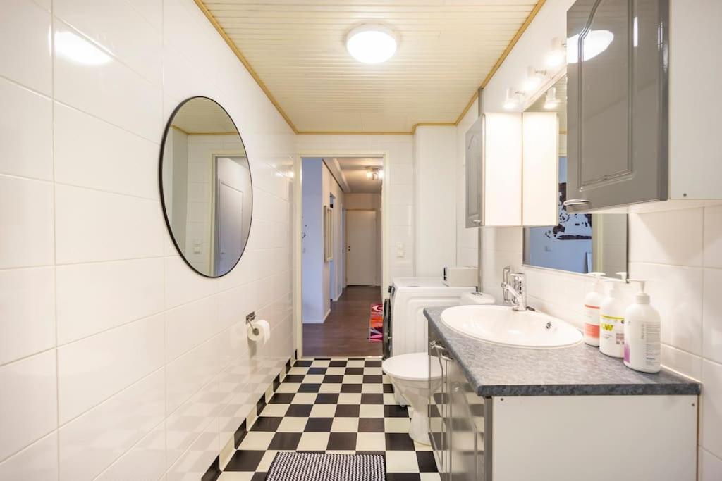 Valoisa Huoneisto Jossa Erinomaiset Vuoteet. Mikkeli Esterno foto